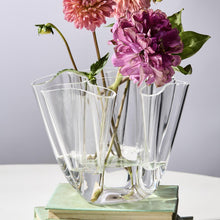 Load image into Gallery viewer, Handkerchief 5 Section Vase- Acrylic