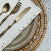 Load image into Gallery viewer, French Graffiti Linen Napkin Set