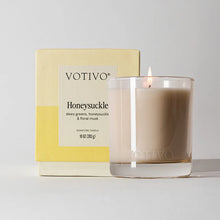 Load image into Gallery viewer, Votivo 10 oz. Signature Candle