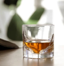 Load image into Gallery viewer, Whiskey Glasses Set