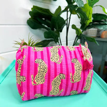 Load image into Gallery viewer, Quilted Makeup Bags