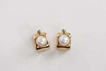 Load image into Gallery viewer, Vintage Mini Square Gold Pearl Huggie Hoop Earrings