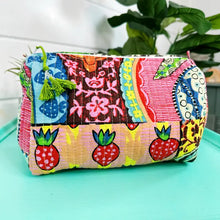 Load image into Gallery viewer, Quilted Makeup Bags