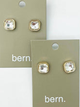 Load image into Gallery viewer, Simple Elegance Stud