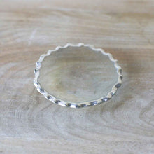 Load image into Gallery viewer, The Royal Standard Fairbanks Tidbit Dish 5"