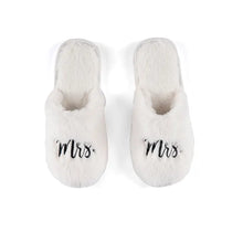 Load image into Gallery viewer, Shiraleah Mrs. Slippers