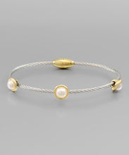 Load image into Gallery viewer, Golden Stella Cuff