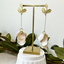 Load image into Gallery viewer, Weathered Wedding Collection