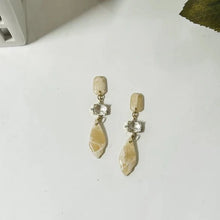 Load image into Gallery viewer, Weathered Wedding Collection