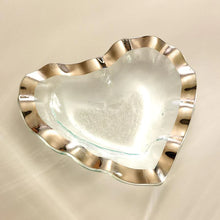 Load image into Gallery viewer, Annieglass Ruffle Heart Bowl