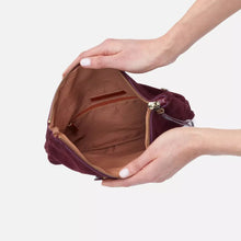 Load image into Gallery viewer, Hobo Heidi Clutch