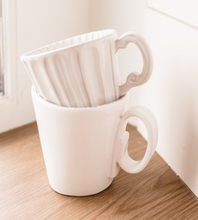 Load image into Gallery viewer, Vietri Stripe Mug