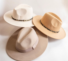 Load image into Gallery viewer, Mud Pie Leopard Band Fedora