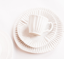 Load image into Gallery viewer, Vietri Incanto Stripe Dinnerware
