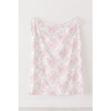 Load image into Gallery viewer, Ida Mae Plush Throw