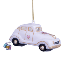 Load image into Gallery viewer, Wedding Car - Just Married
