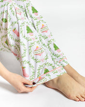 Load image into Gallery viewer, Nutcracker Trellis Sleep Pants
