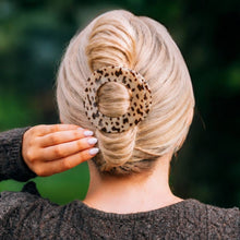 Load image into Gallery viewer, Blonde Tortoise | Large | Flat Circle Hair Clip

