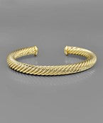 Load image into Gallery viewer, Simple Cable Cuff Bracelet
