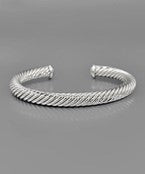 Load image into Gallery viewer, Simple Cable Cuff Bracelet
