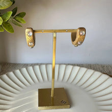 Load image into Gallery viewer, Weathered Hoops
