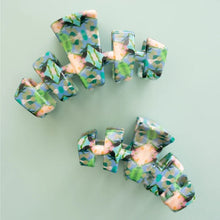 Load image into Gallery viewer, Teleties x Laura Park Island House
