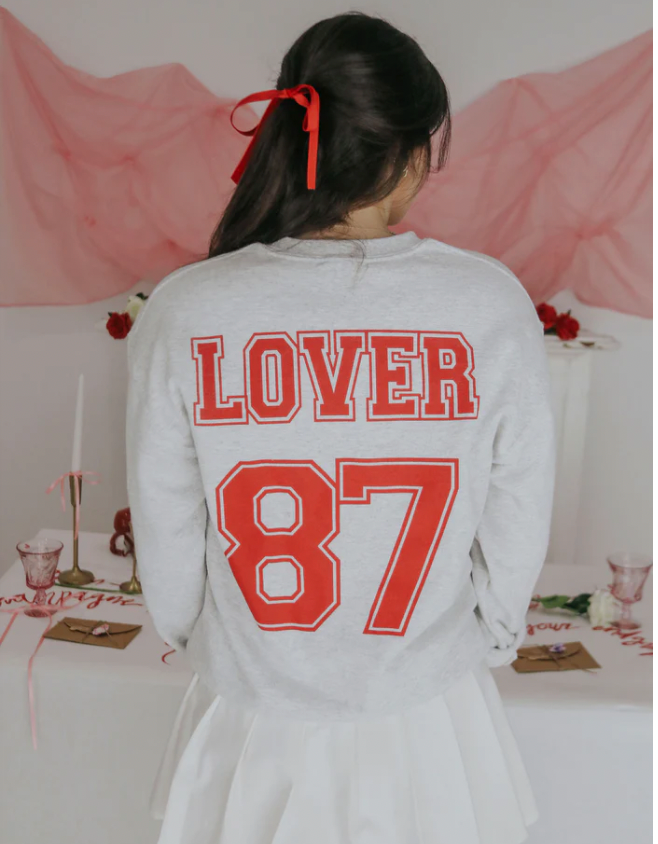 LOVER 87 Sweatshirt