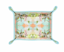 Load image into Gallery viewer, Laura Park Snap Trays
