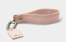 Load image into Gallery viewer, Pearl Keychain
