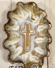 Load image into Gallery viewer, Cross Fluted Dish
