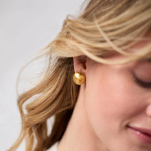 Load image into Gallery viewer, Solara Stud - Gold
