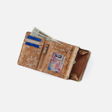 Load image into Gallery viewer, Hobo Robin Compact Wallet - Country Road Bloom
