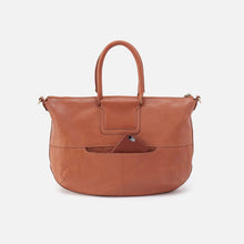 Load image into Gallery viewer, Hobo Sheila Large Crossbody - Harvest Wheat

