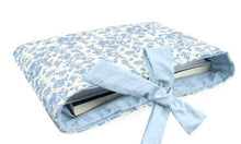 Load image into Gallery viewer, Estelle Quilted Floral Tie Bible Cover
