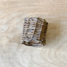 Load image into Gallery viewer, Bali Napkin Ring Natural 2x2
