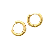 Load image into Gallery viewer, Huggie Earrings - Scarlett Hoop Gold 10mm
