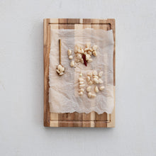 Load image into Gallery viewer, 9 oz. Pickled  Garlic

