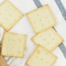 Load image into Gallery viewer, Bella’s Olive Oil Dipping Crackers
