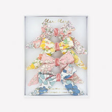 Load image into Gallery viewer, Floral Pattern Bow Hair Clips

