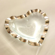 Load image into Gallery viewer, Annieglass Ruffle Heart Bowl
