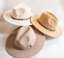 Load image into Gallery viewer, Mud Pie Leopard Band Fedora
